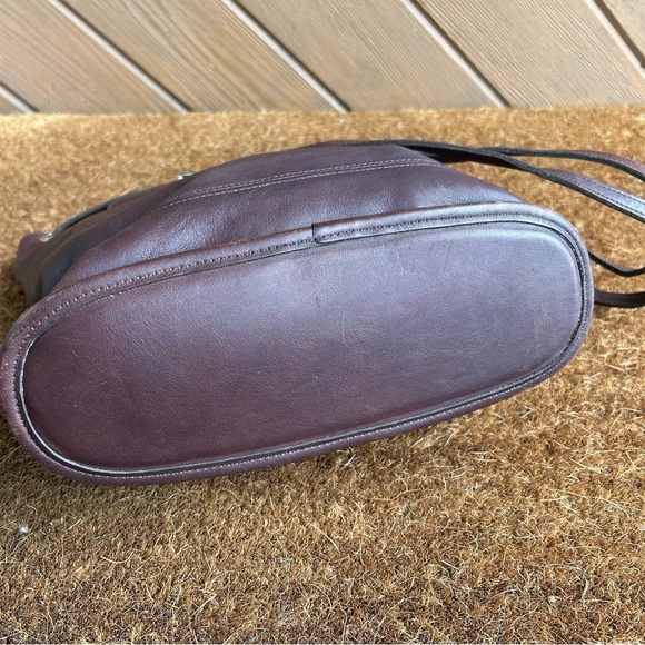 Vintage Coach Westport  brown leather bucket handbag tote Made in USA - Picture 6 of 16